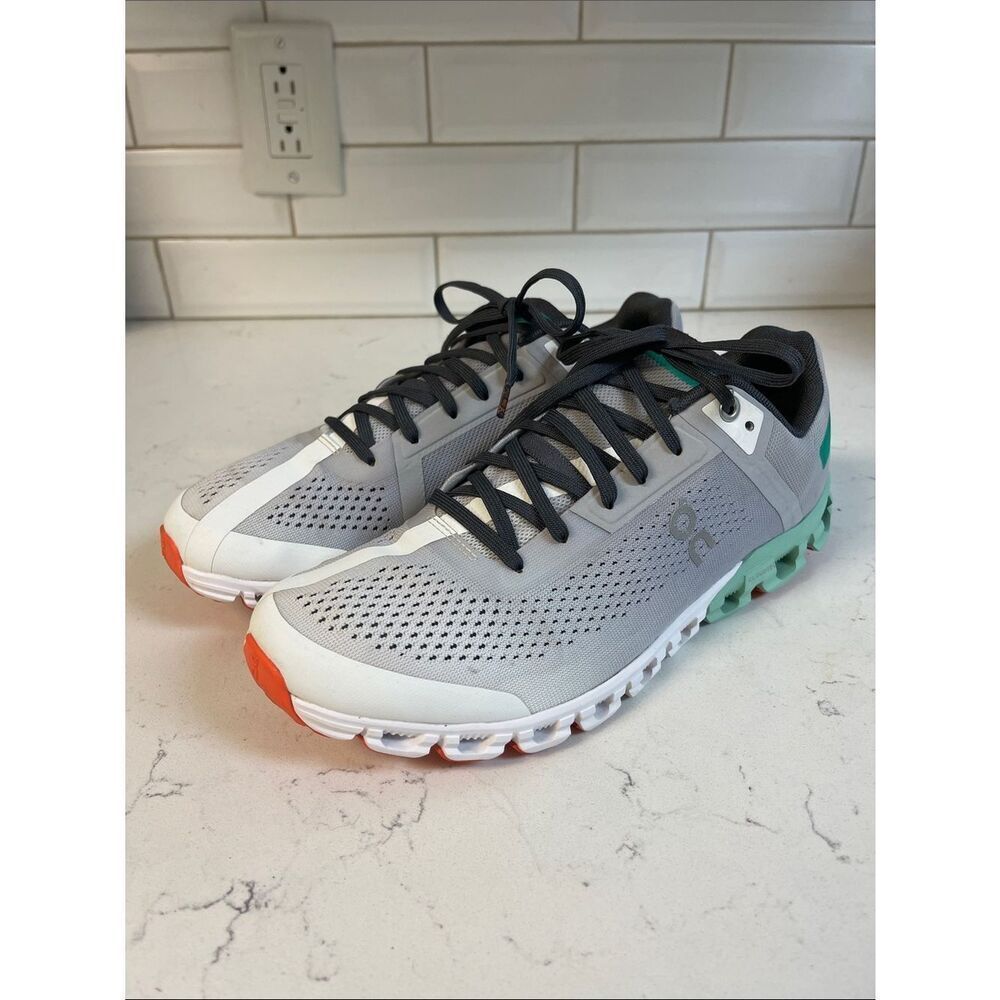 On Running Cloudflow Glacier Creek Mens Size 7.5